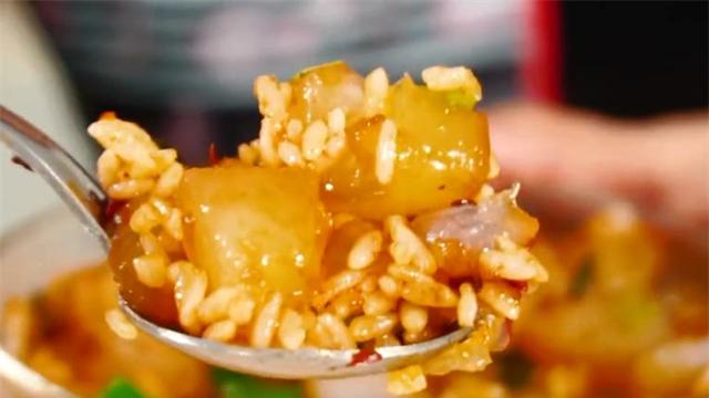 韭菜饺子|凉粉别再凉拌着吃了，试试这种做法，比凉拌的鲜香，比炒米饭过瘾