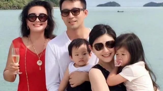 汪小菲|具俊晔直奔大S家！孩子见继父，汪小菲妈妈：孙儿们健康成人就好