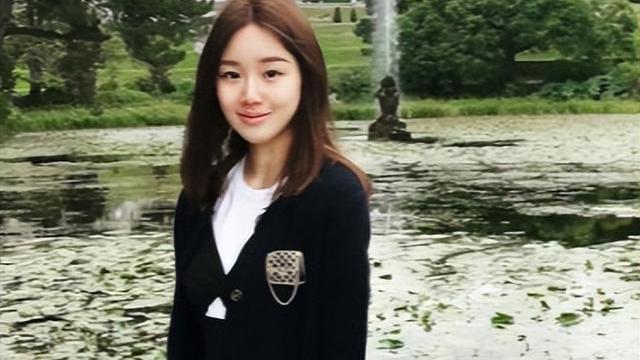 孟非|孟非女儿罕见曝光，颜值胜过章泽天郭德纲想认她做儿媳有多漂亮？