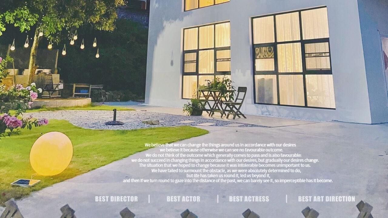 一年前，花50万，在村里建了一栋三层小楼，在城里只能买个浴室吧