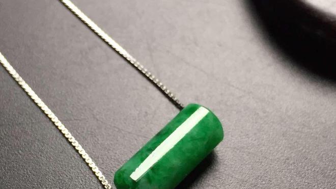 翡翠|经典的翡翠路路通，是一款很实用的翡翠制品，适合所有人拥有