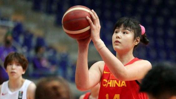 中国女篮|中国女篮实力飙升！排名碾压日本 最弱一环补强 郑薇目标亚洲NO.1
