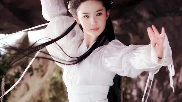 刘亦菲|刘亦菲和李现新剧曝光，拍亲密镜头时男方显害羞，两人CP感十足