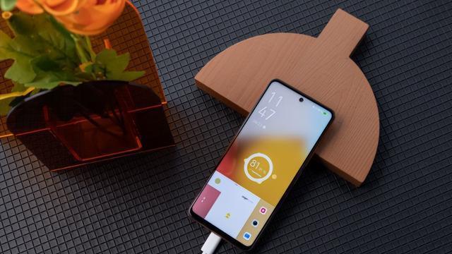 高通骁龙|iQOOZ6评测：千元机“卷王”，五大卖点亮了