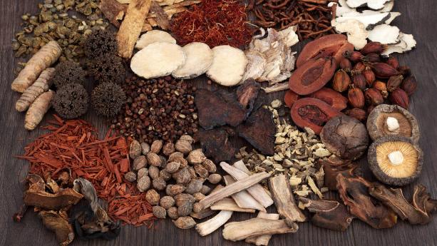 维生素D|头号“降压王”被公开，芹菜被夸大，提醒：饭后吃两口，血压“嗖嗖”降