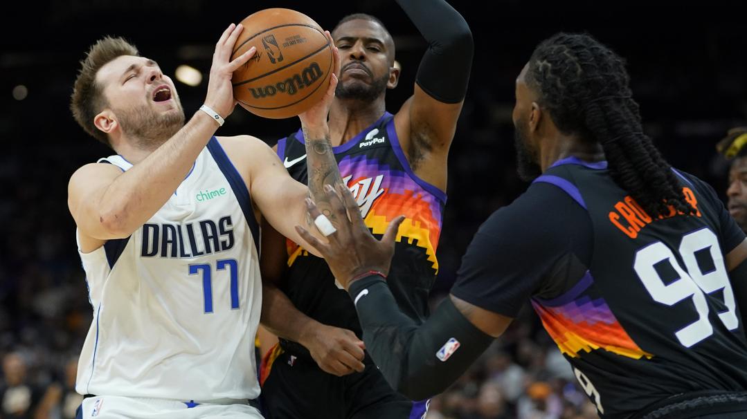 里弗斯|45+12+8！NBA巨星险造21分大逆转，联盟第1稳住了，三核联手67分