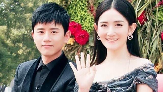 |谢娜晒照庆祝母亲节，母女四人首度同框，张杰为其送一大束康乃馨