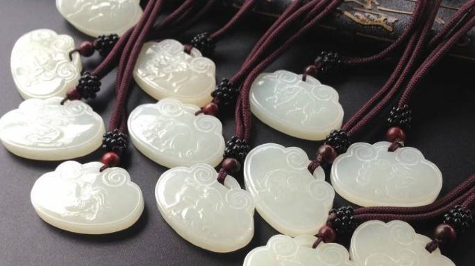 |一位资深收藏爱好家的自述：玩了和田玉之后，你猜我有哪些变化？