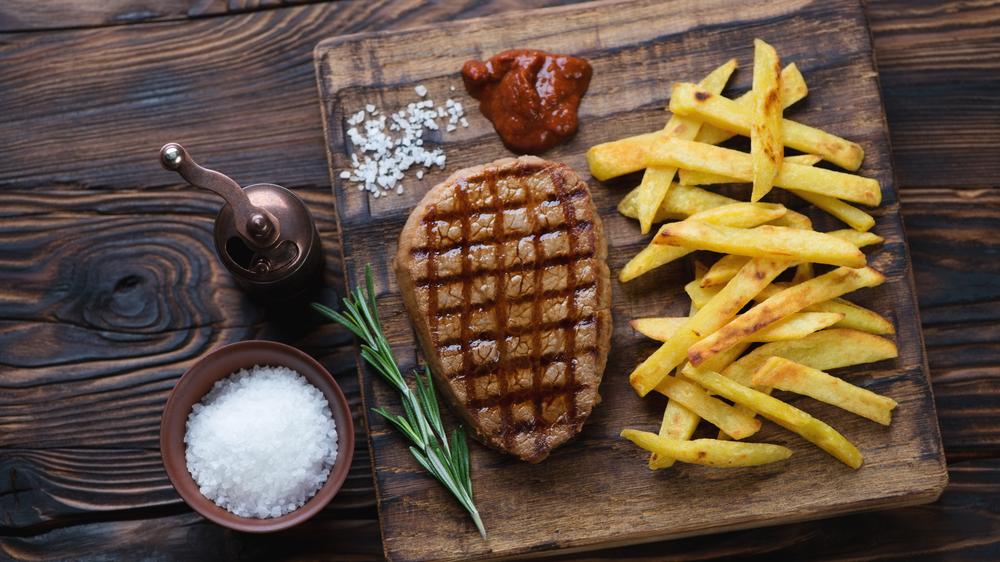 胆固醇|明明很瘦，血脂为啥还是那么高？患上高血脂，4类食物要常吃