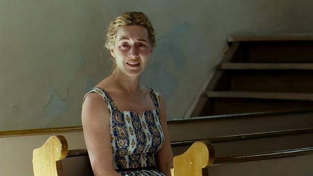 春晚|你会原谅“汉娜”吗？解读《朗读者》剧情，探寻影片背后的隐喻