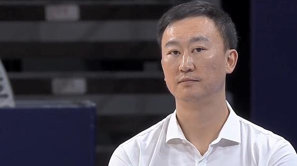 浙江男篮|0比2出局！CBA本土名帅选择辞职，5年头发都白了，想好好休息