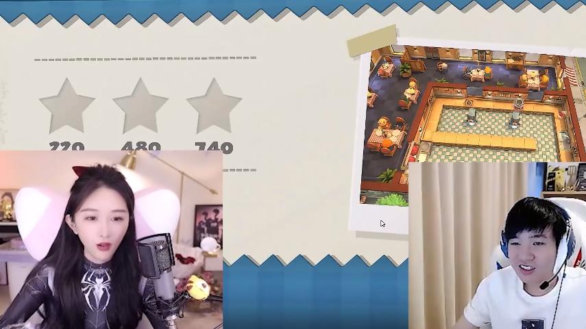 蜘蛛侠|林七七身穿蜘蛛侠紧身衣，完美身材展露无余，严君泽看得很认真