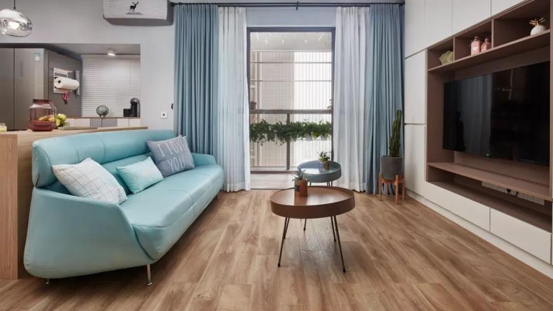 卧室房间太小，这样设计内嵌式衣柜，超赞