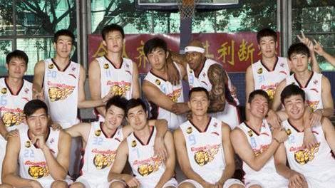 广东男篮|恭喜广东男篮，恭喜杜锋，无缘四连冠却收巨大惊喜，姚明立大功了