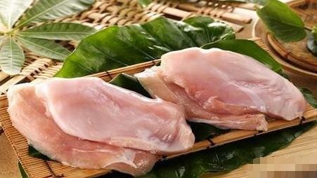 饮食 减肥食谱公开，蒸鸡肉低脂少油非常适合减肥，小伙伴学起来吧！