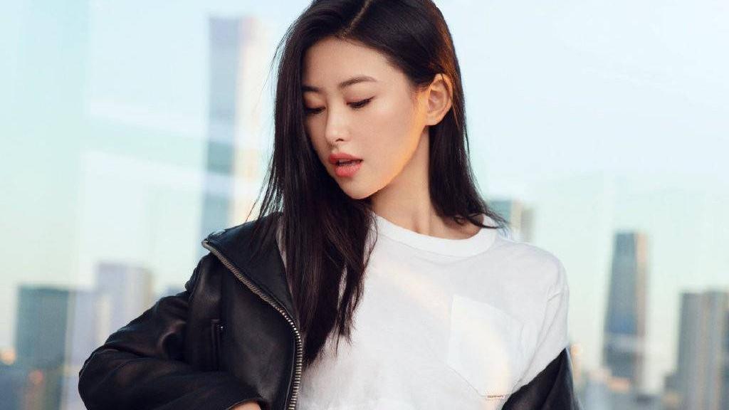 娱乐圈|她是公认的东方第一美人，曾连续7年登全球百美榜，如今35岁却无人敢娶！