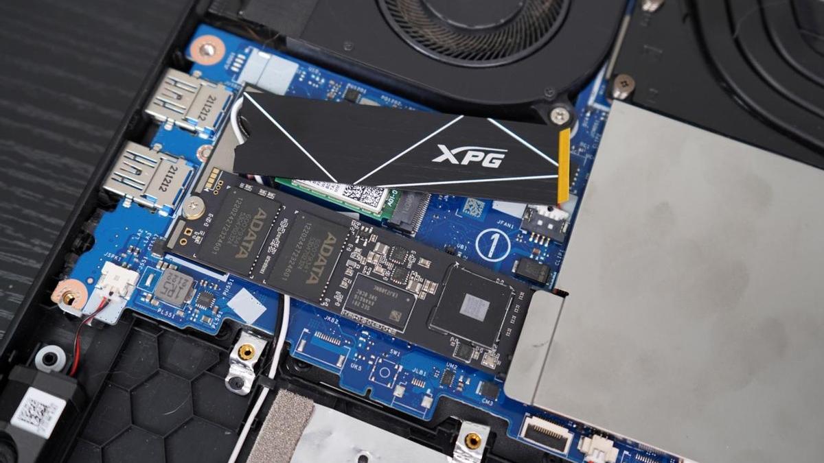 12代酷睿游戏本升级SSD首选，XPG翼龙S70 Blade PCIE4.0评测