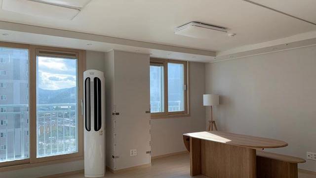 姐弟俩看上同一小区，买下70㎡精装房又成了邻居，日后也能有照应