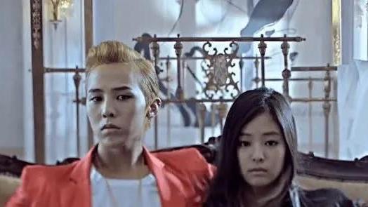 金智妮|权志龙-JENNIE恋爱新证据；GFRIEND重组后拿1位！