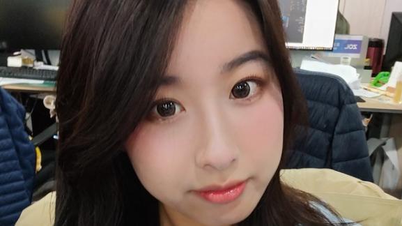 摩托罗拉|?力压小米12，拿到年度“最佳产品奖”，2999元起