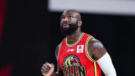 劳伦斯|NBA榜眼秀携手60+先生加盟高速，山东男篮有望东山再起
