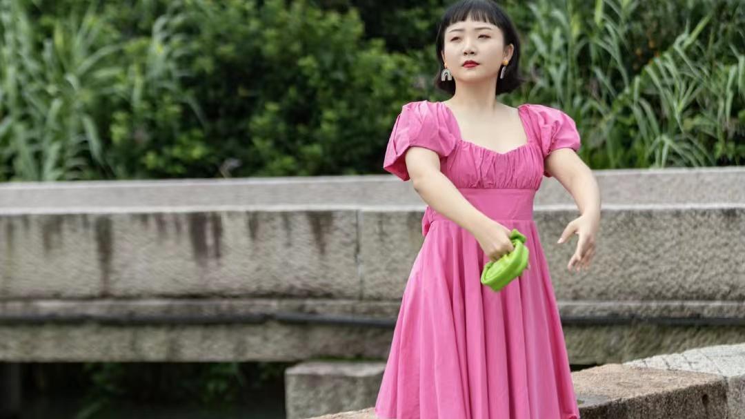 招聘|辣目洋子新剧里的职场穿搭，堪称微胖女孩的穿搭模板