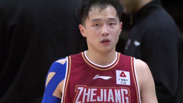 辽宁男篮|19分大胜！辽宁6人上双复仇残阵浙江，抢回积分榜第一宝座