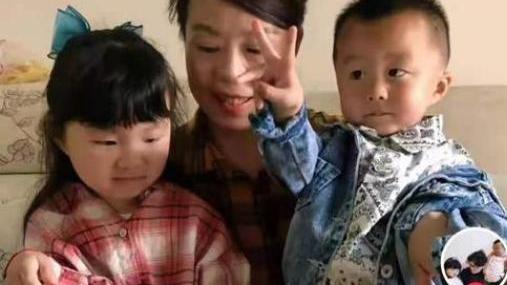 九江|难聚首！田静人气下滑，透露5.1难回九江，祖孙4人线上共餐很憋屈