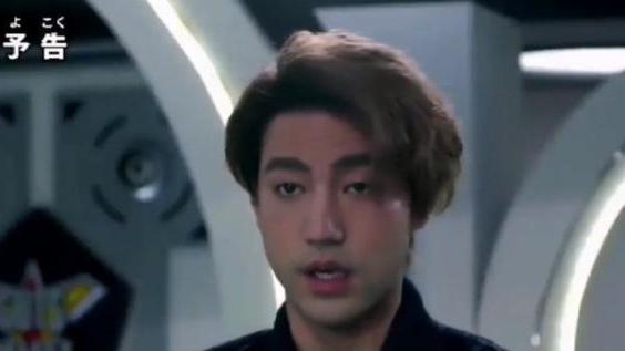 奥特曼|德凯奥特曼第3话预告德凯变身厨子没活了可以咬个强力型的卡片