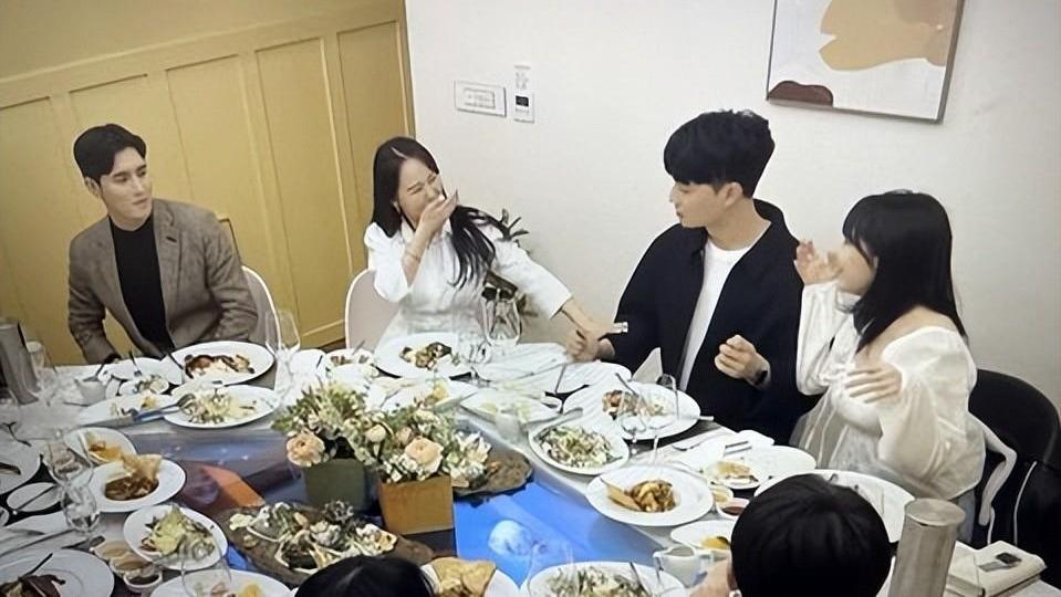 旧爱|韩国恋综《交换的日子》外遇挑战道德底线，旧爱新欢初见面就狂撩