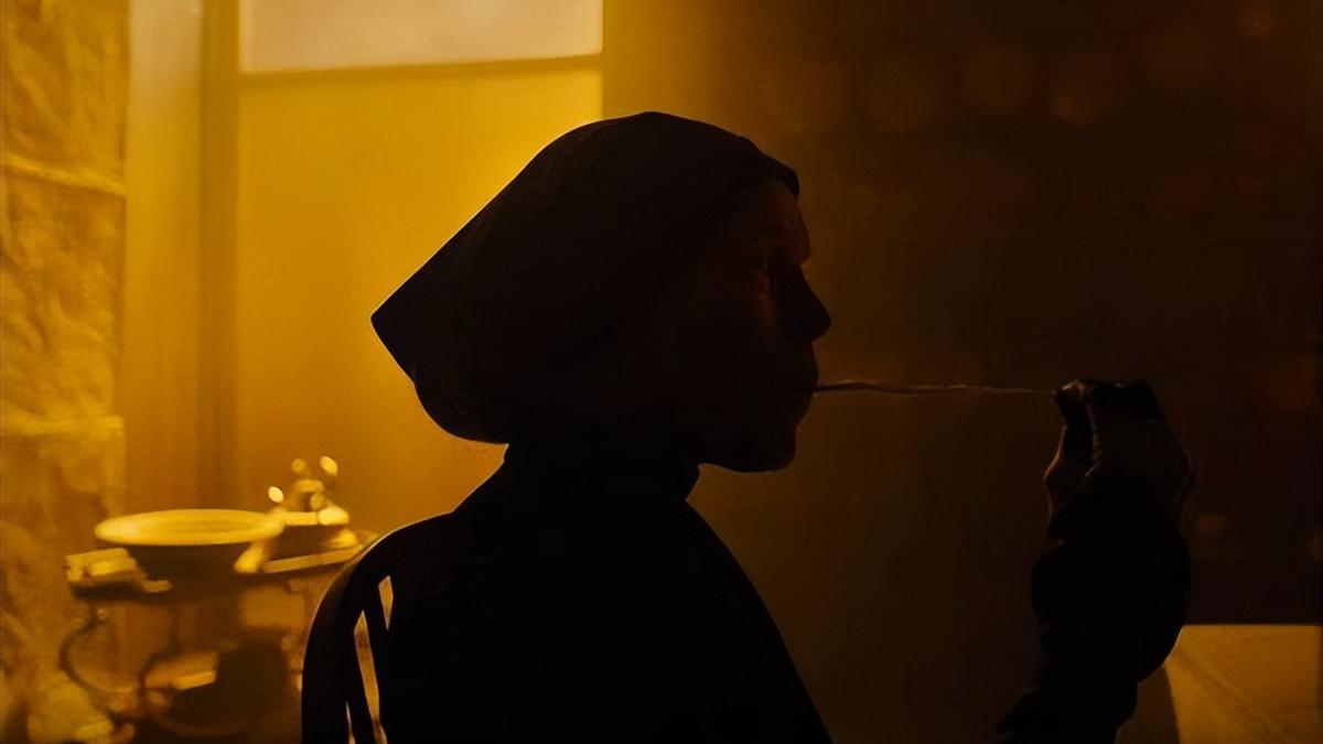 战栗糖果屋|《战栗糖果屋》影评：戴小粉红帽的美丽小女孩的故事