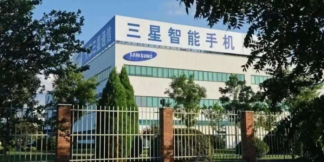三星|不装了！余承东暗指三星为“小厂家”，外媒：对俄断供的结果？