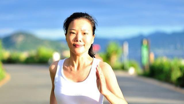 女性身高152-176cm的标准体重对照表，若你符合，或许不用减肥！