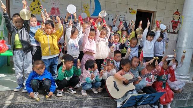 小姐姐|正能量偶像名副其实，德云社张云雷的粉丝，再次获得官方表扬