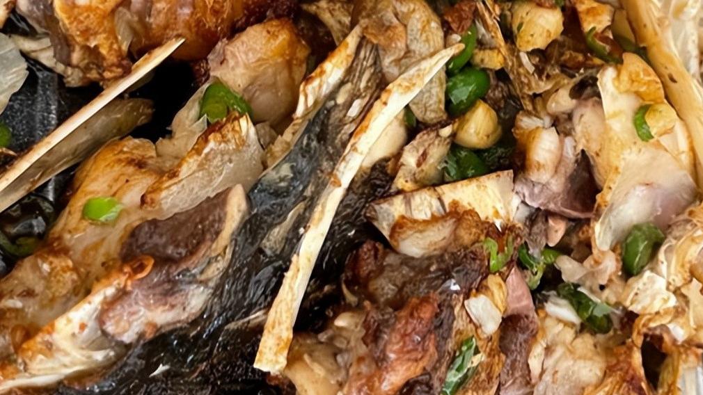 广西|广西一男子请客，一行6人来乡下吃农家菜，朋友却一口不吃就走了