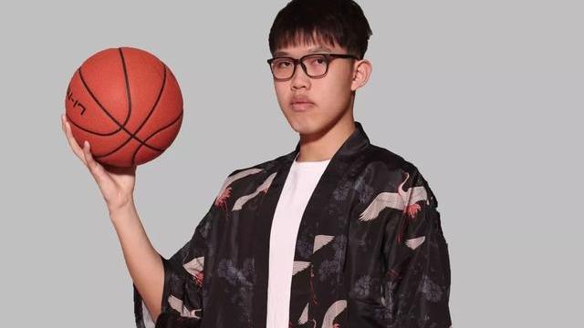 辽宁男篮|郭士强引进他，来辽篮3年1场球没打，23岁小将生日，俱乐部提要求