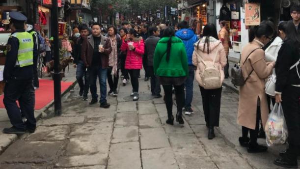 北京市|旅游的极致，是在陌生城市步行街区穿梭，听着陌生的“土话”瞎逛