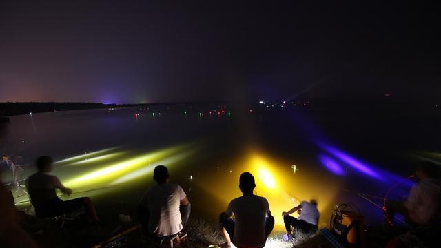 |在这4种情况下去夜钓，容易遇险或鱼难钓，别怪没提前告诉你