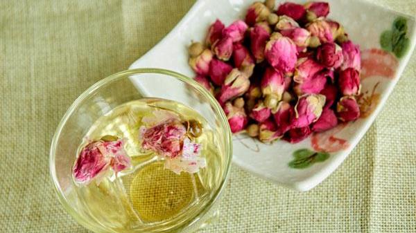 中药|女性进入更年期别怕，常吃这四种食物，或能舒舒服服度过更年期