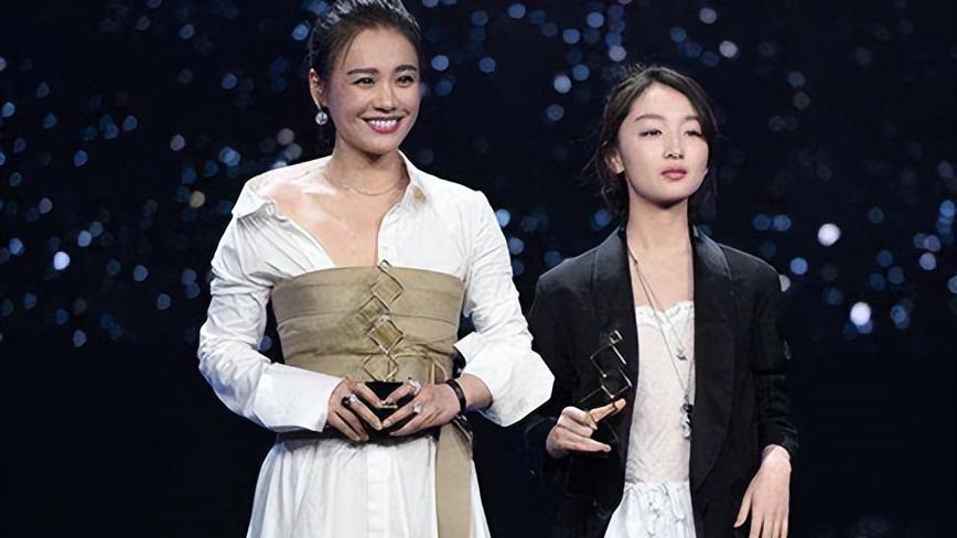 张柏芝|张柏芝\脸围\10cm, 宋祖儿的脸没包子大，这8位小脸女星个个精致