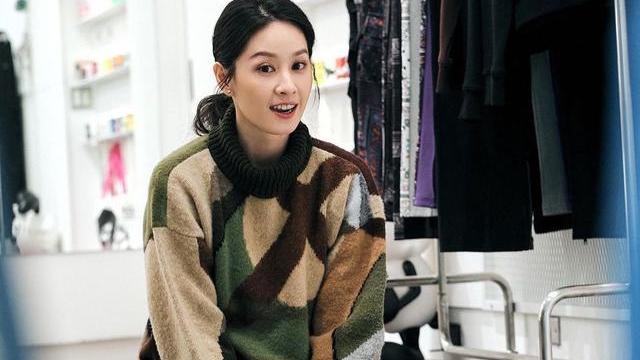 阚清子|37岁曾恺玹生了娃也超美，清纯又温柔，纤细身姿少女感太强！