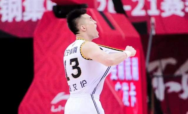 郭艾伦|“18线控卫”郭艾伦，又登上了热搜第一！
