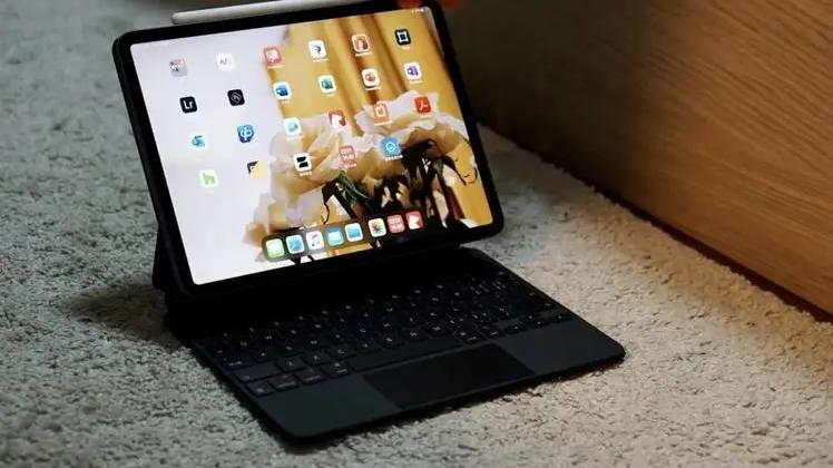 |骁龙8cx Gen2，全时在线、超长续航，尽享随时随地办公的快捷