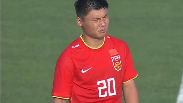 戴伟浚|U23小将大四喜董路反成靶子！名记为戴伟浚平反：都保护性接应怎么进球