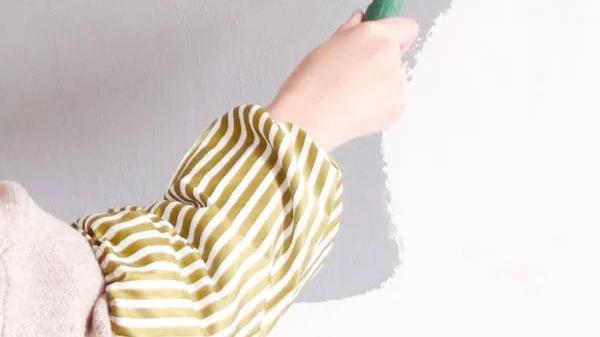 墙面翻新直接刷乳胶漆可以吗