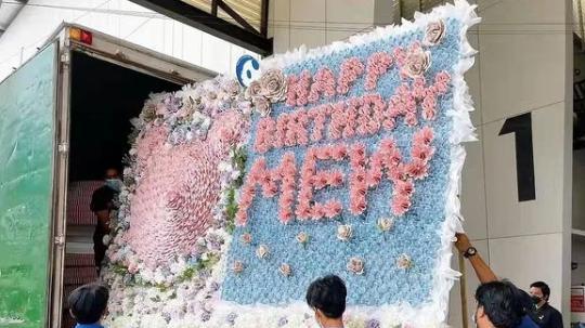 社交平台|网曝泰星中国粉丝集资，其应援方式引争议，网友：真有钱