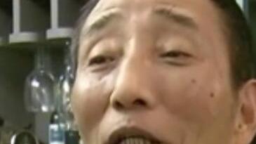 赵丽娜|女足吃火锅热热闹闹！一人收获一个冰墩墩，赵丽娜被非诚勿扰邀请