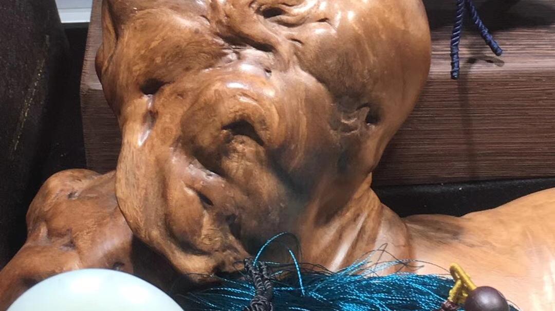 雕刻|南红雕件工料怎样取舍？