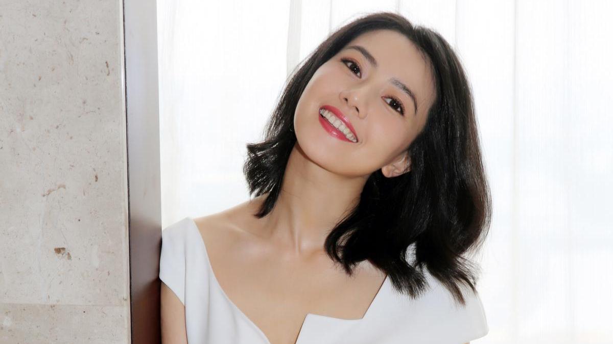 发型 女人过了50岁，千万别留“齐刘海”，显老又土气！这些发型更洋气