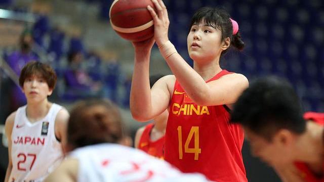 罗伯特·霍里|湖人旧将太放纵，和队友妻子发生关系，追瓦妮莎，如今执教女篮！